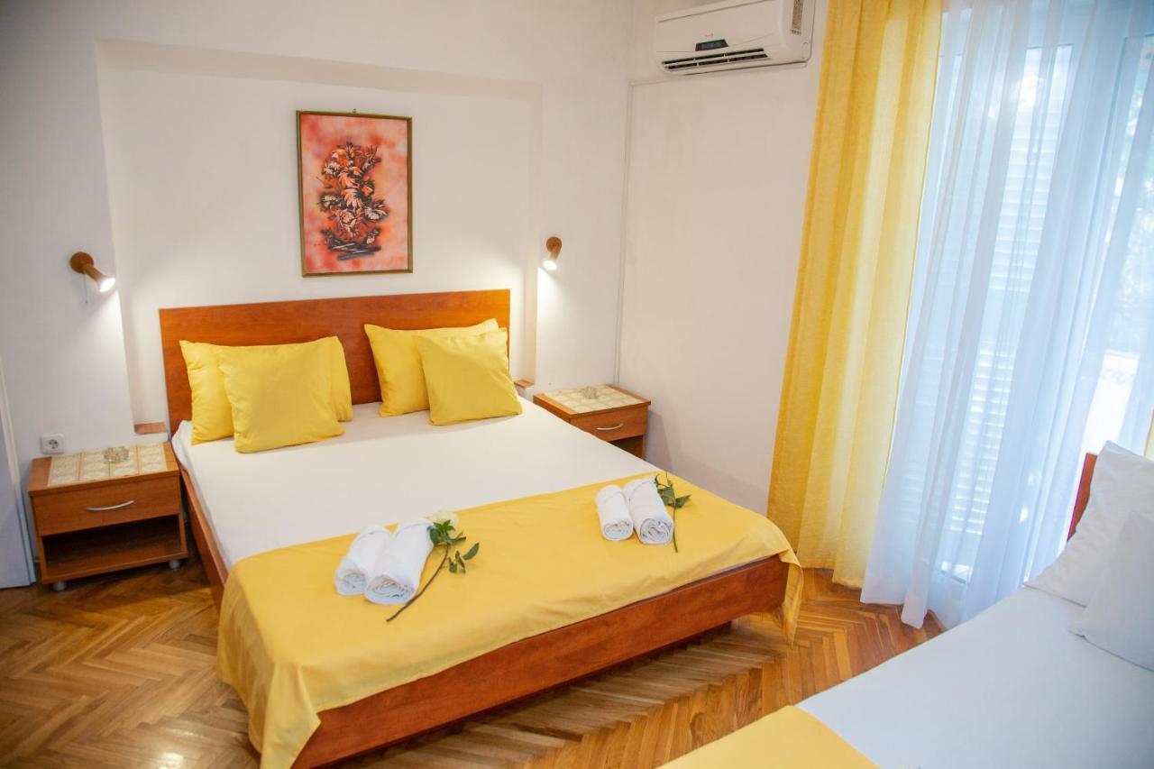 Rooms Magnolia With Pool Novalja Exterior foto